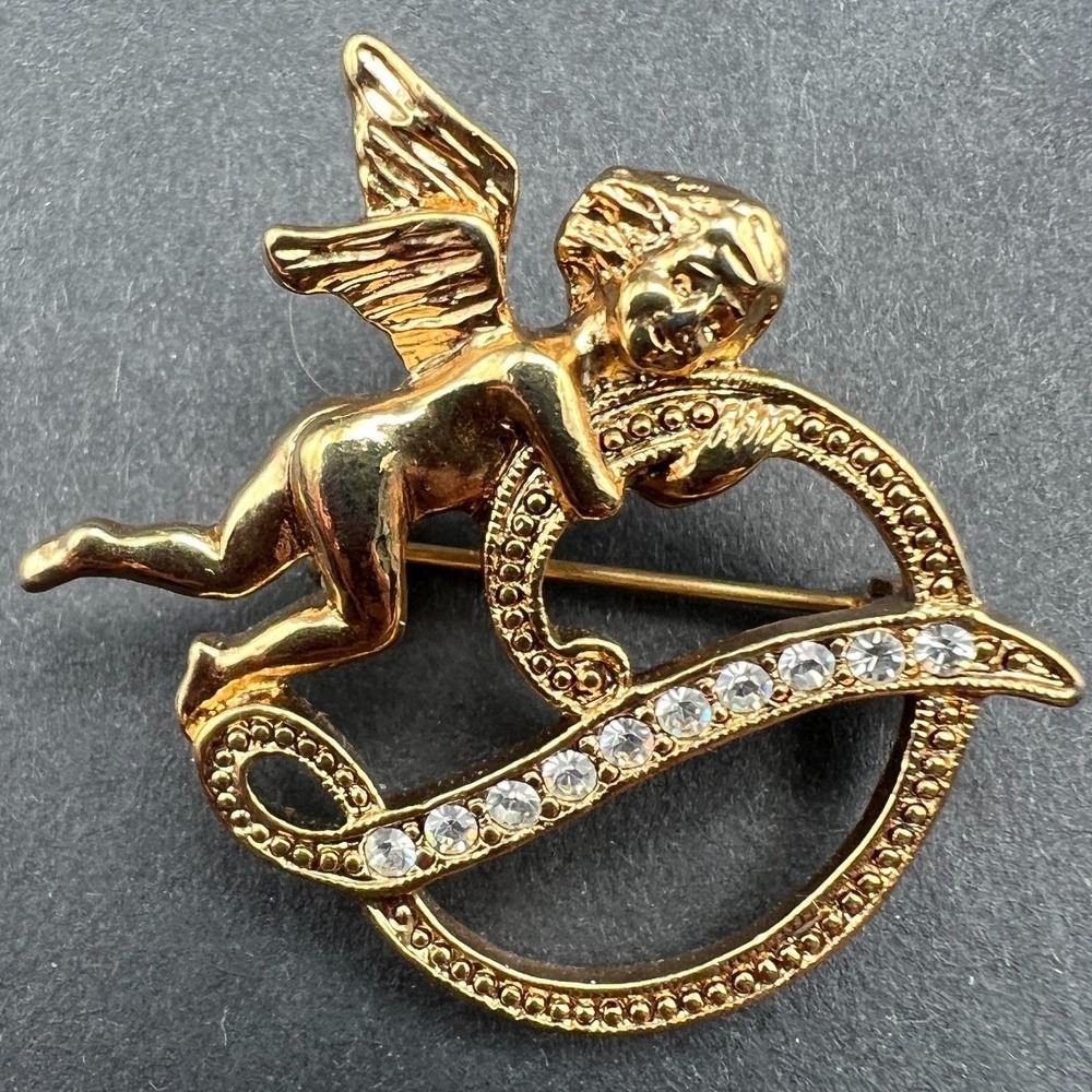 Gold Tone Cupid Brooch Angel Figural Textured Vintage Inspired Romantic Pin‎